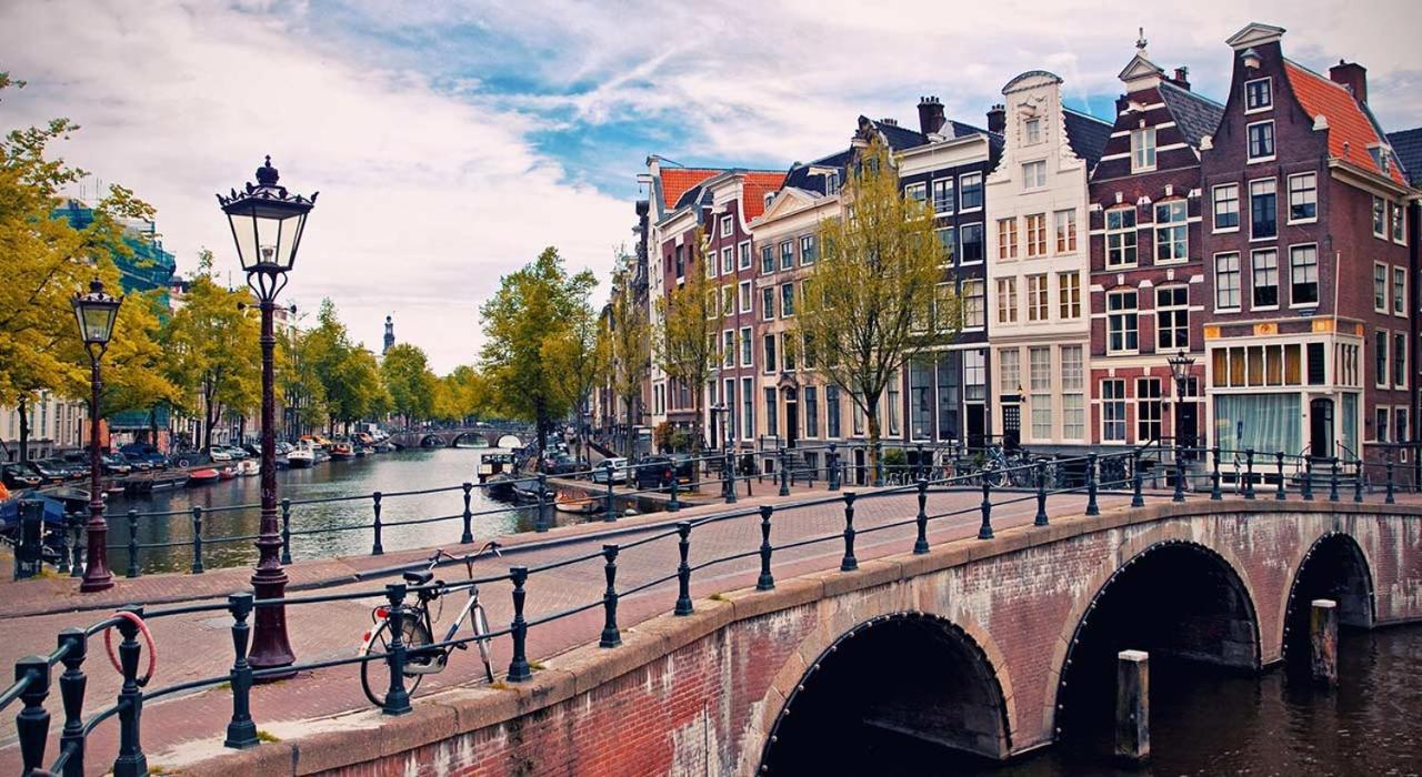 Botel Sailing Home Amsterdam Bagian luar foto