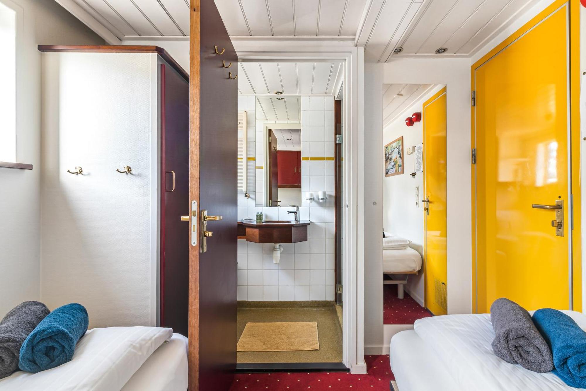 Botel Sailing Home Amsterdam Bagian luar foto